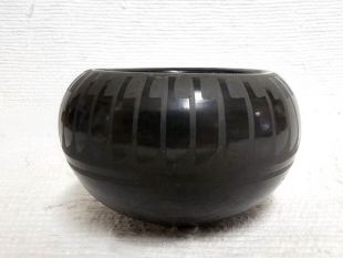 Vintage Native American San Ildefonso Handbuilt Blackware Bowl