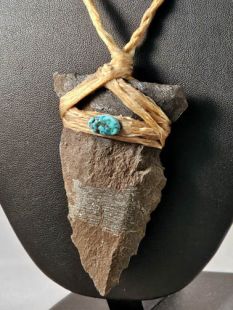 Native American Lakaota Made Necklace with Arrowhead