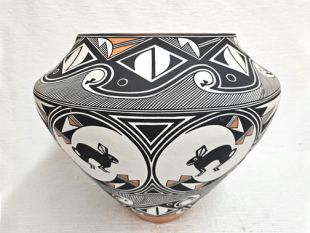 Native American Acoma Handbuilt and Handpainted Traditional Pot with Rabbits