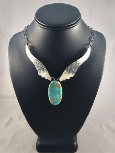 Native American Navajo Made Necklace with Turquoise