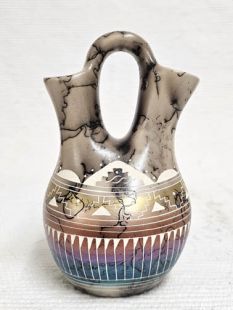 Native American Navajo Fine Etched Horsehair Wedding Vase