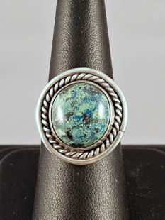 Vintage Native American Navajo Made Ring with Chrysocolla