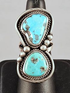 Vintage Native American Navajo Made Ring with Turquoise