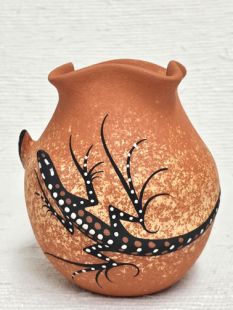 Native American Zuni Handbuilt and Handpainted Fluted Pot