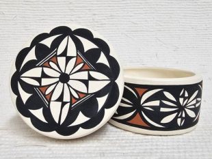 Native American Acoma Made Ceramic Jewelry Box 