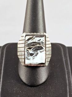 Native American Navajo Made Ring with White Buffalo Turquoise 