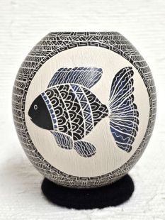 Mata Ortiz Handbuilt and Handetched Pot with Fish