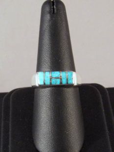 Native American Zuni Made Ring with Turquoise 